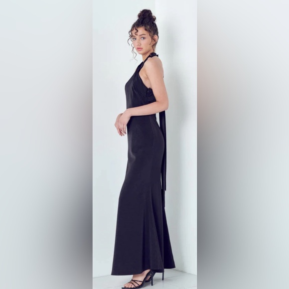 Zara Dresses & Skirts - Zara shimmery halter dress